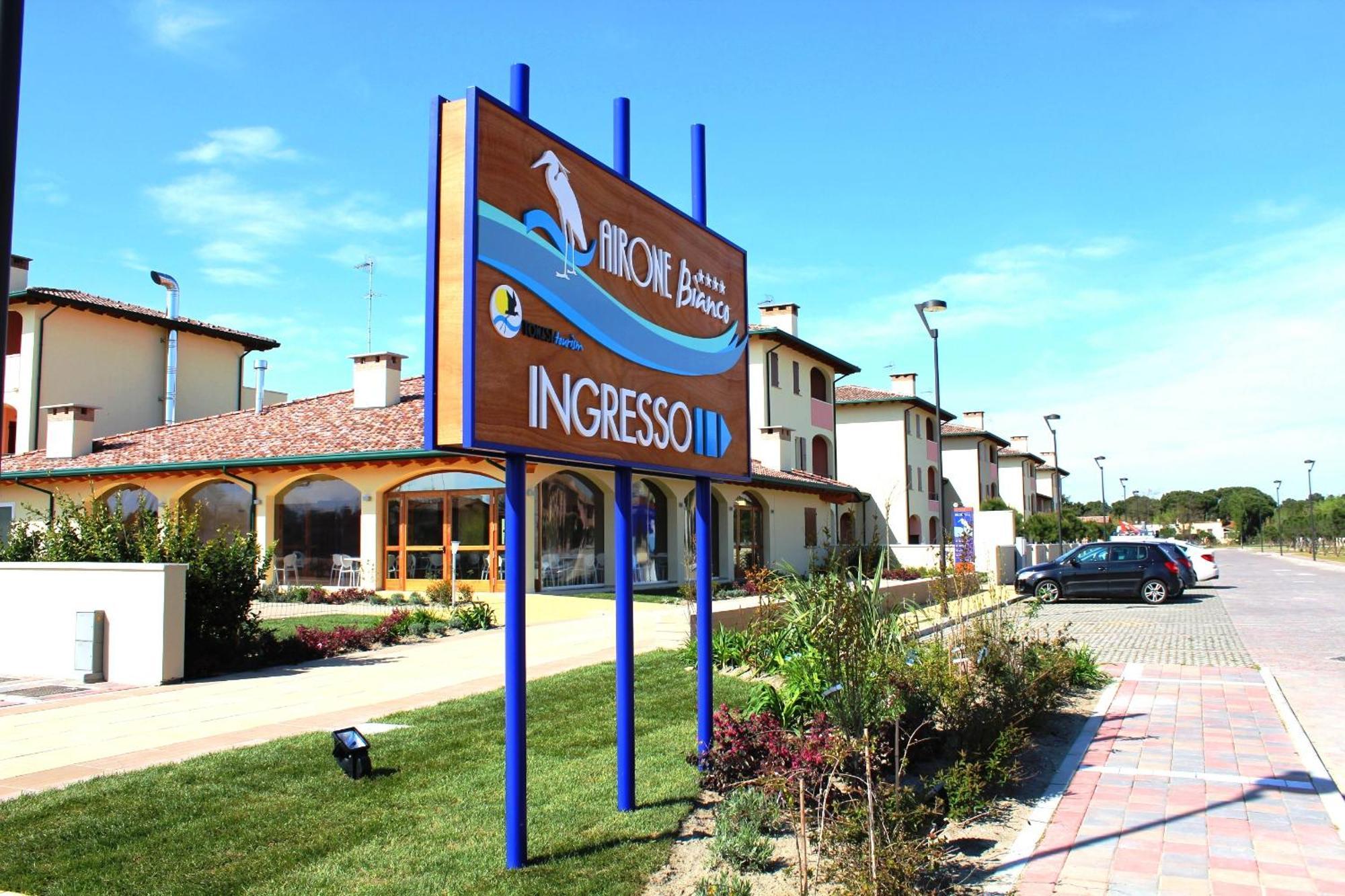 Airone Bianco Residence Village Lido delle Nazioni Eksteriør billede
